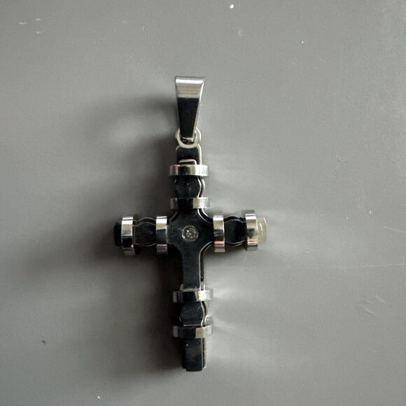 Cubic Zirconia Stainless Steel Cross Pendant Gift Trendy 24” Necklace Silver Ton - Picture 1 of 5